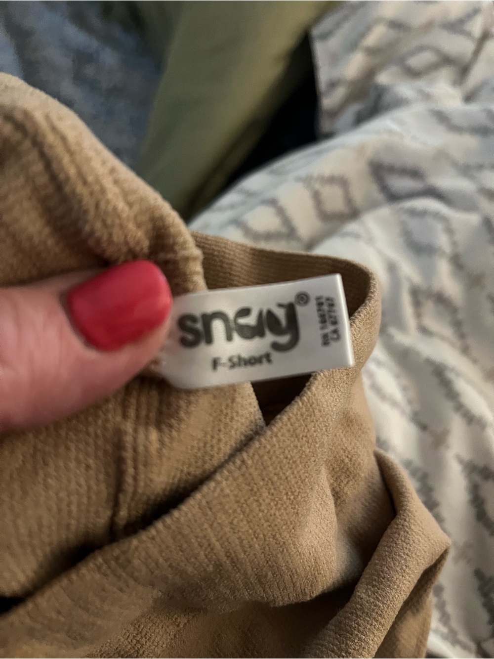 snegy F-Short Women's Hosiery Socks in Tan